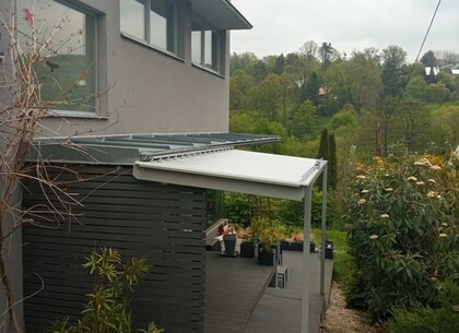 Bioklimatická ocelová pergola k balkonu 3