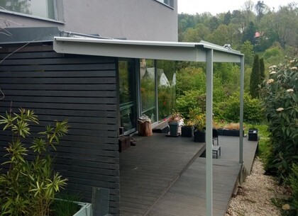 Bioklimatická ocelová pergola k balkonu 4