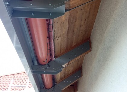 Bioklimatická ocelová pergola šestihranného tvaru 03