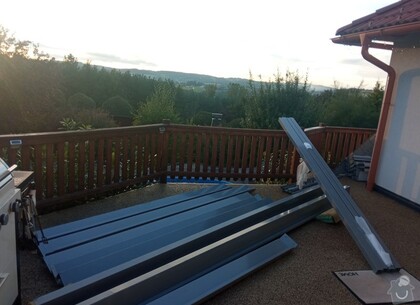 Bioklimatická ocelová pergola šestihranného tvaru 05