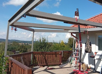 Bioklimatická ocelová pergola šestihranného tvaru 07