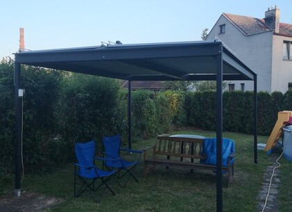 Bioklimatická ocelová pergola zahradní volně stojící 4